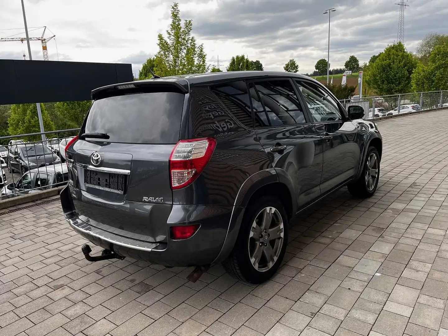 Vehicle image, number 6