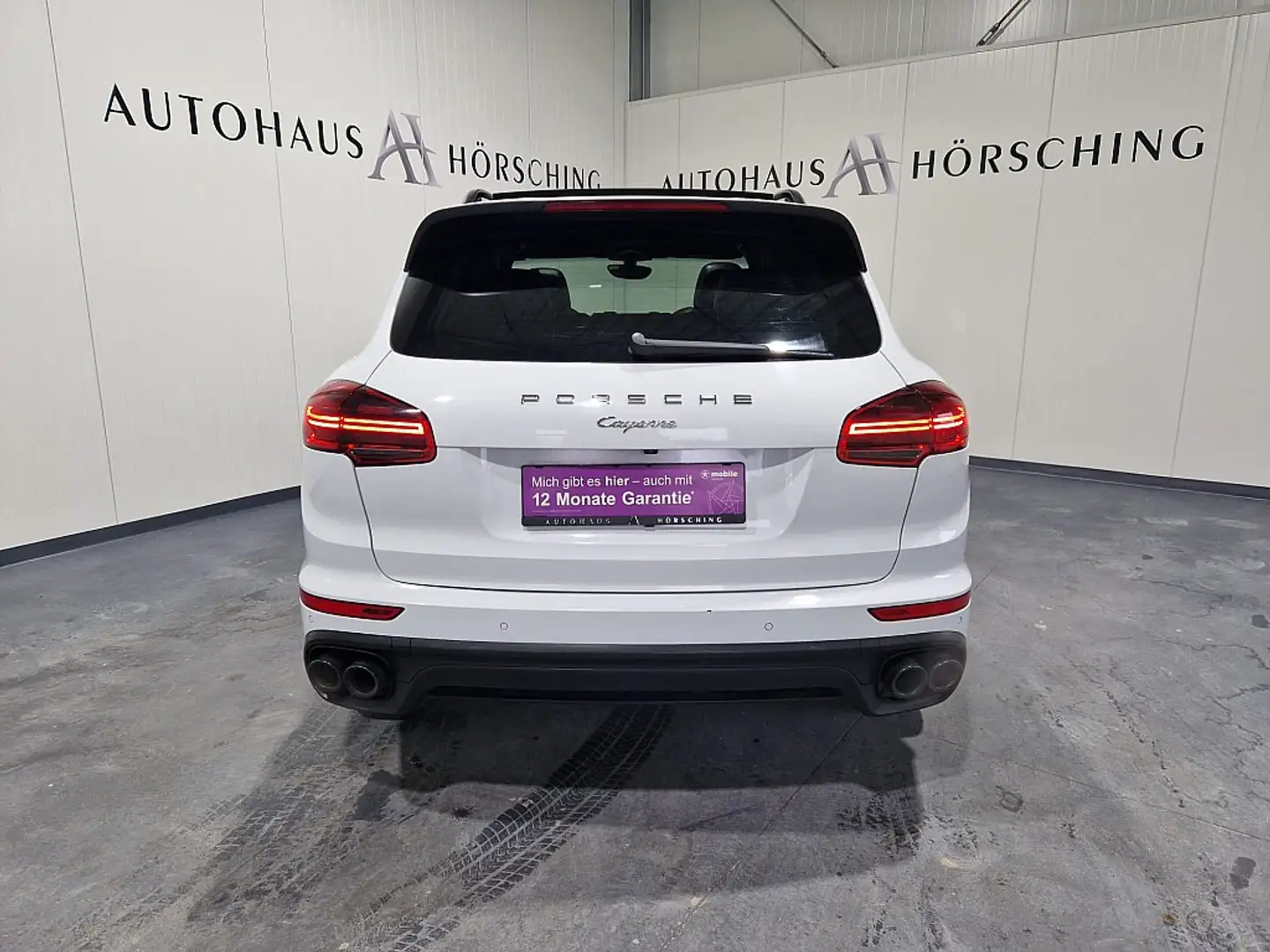 Vehicle image, number 6