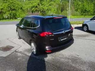 Vehicle image thumbnail, number 7