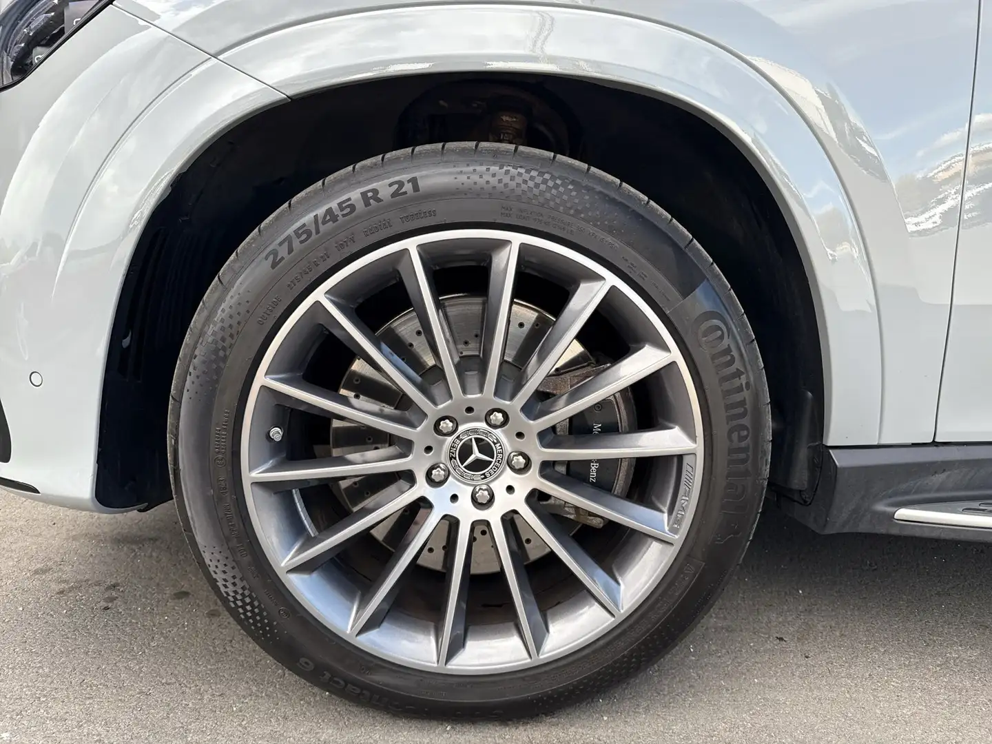 Vehicle image, number 13
