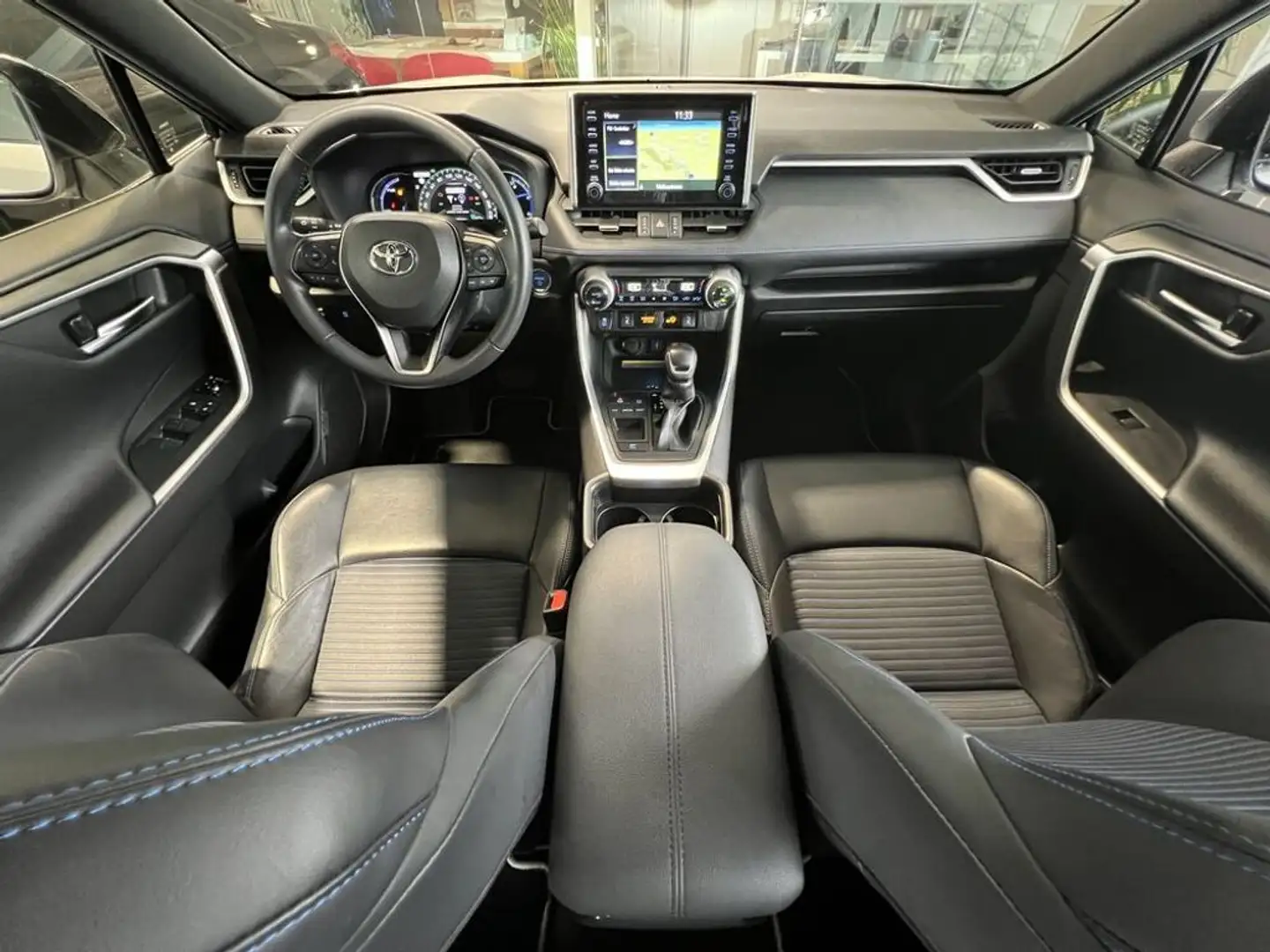 Vehicle image, number 8