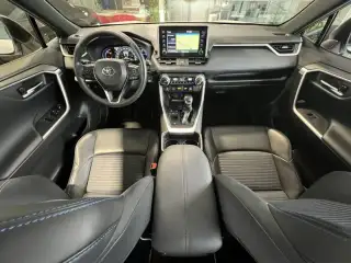 Vehicle image thumbnail, number 8