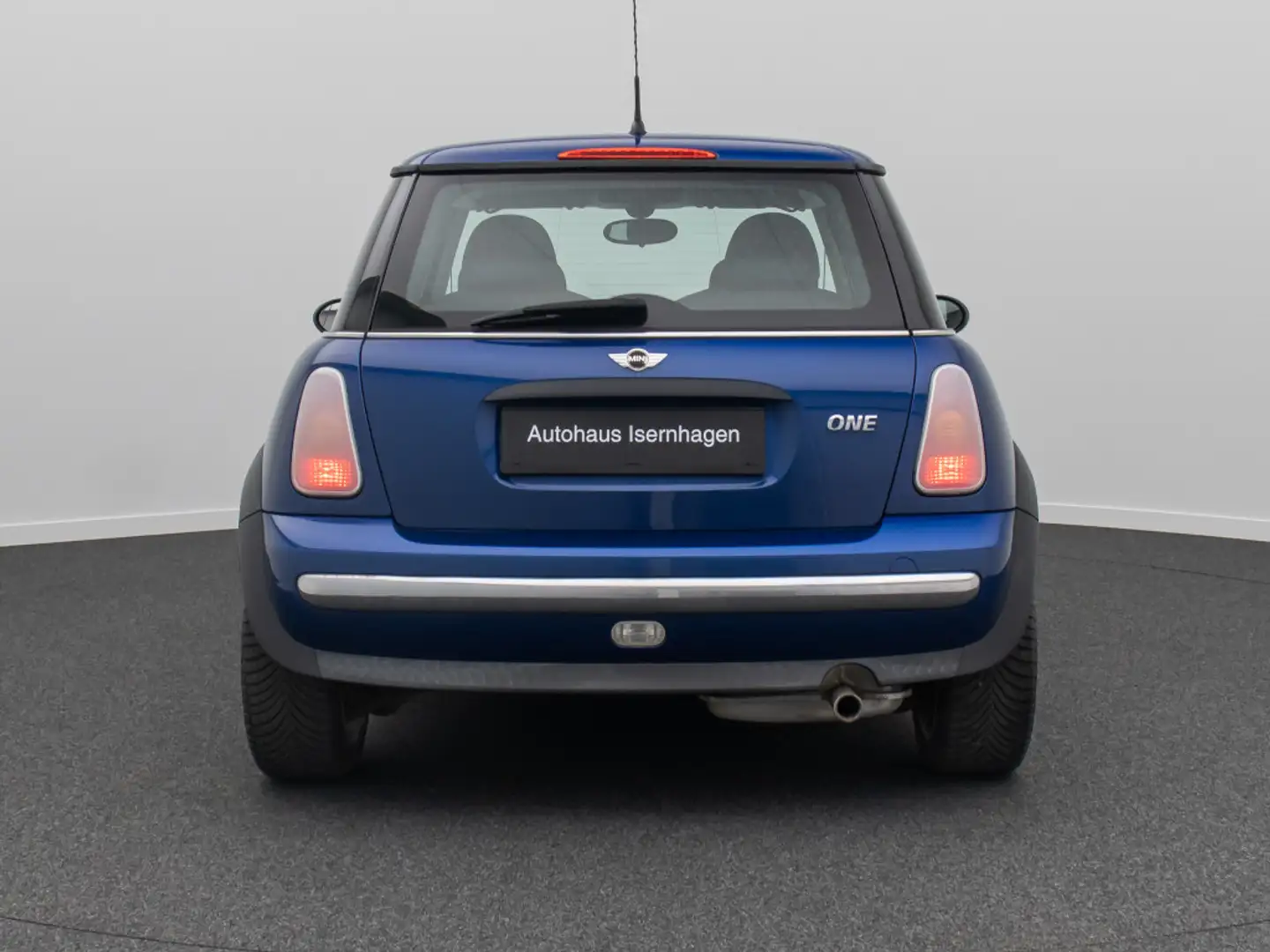 Vehicle image, number 8