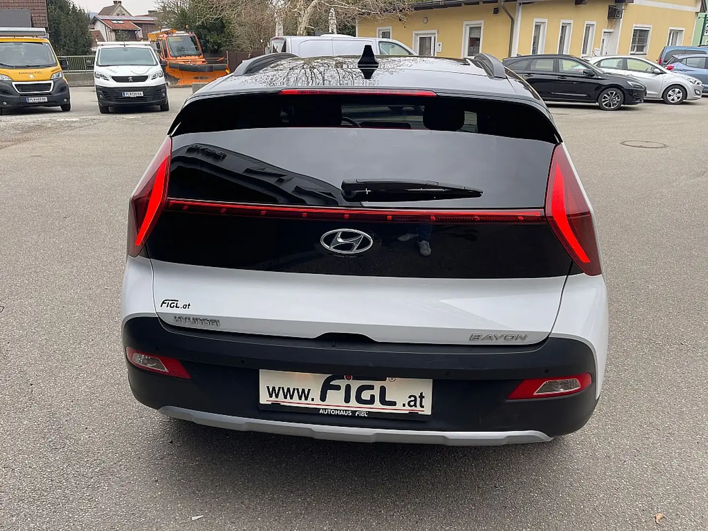 Vehicle image, number 5