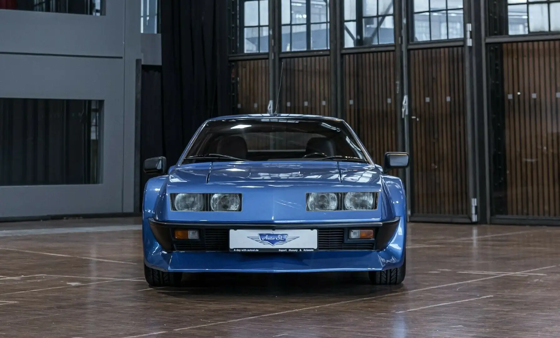 Vehicle image, number 14
