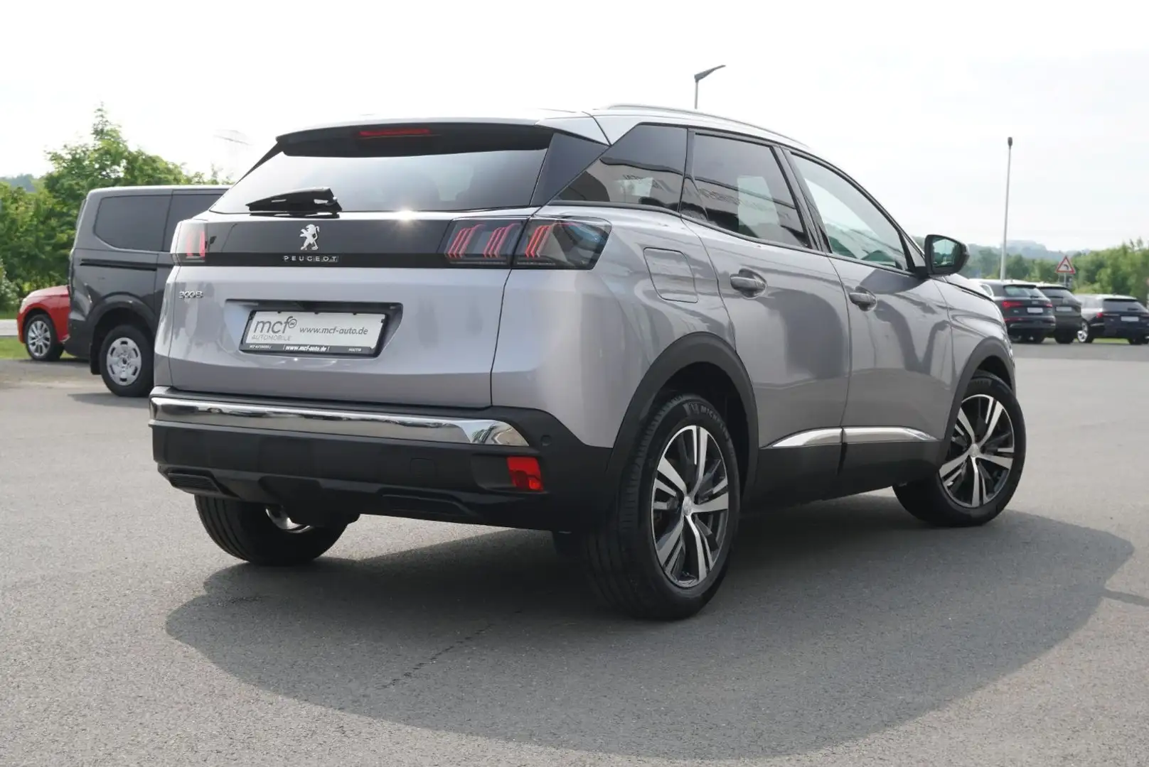 Vehicle image, number 5