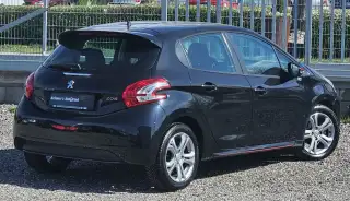 Vehicle image thumbnail, number 3
