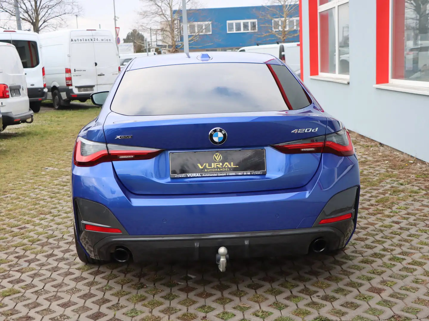 Vehicle image, number 6