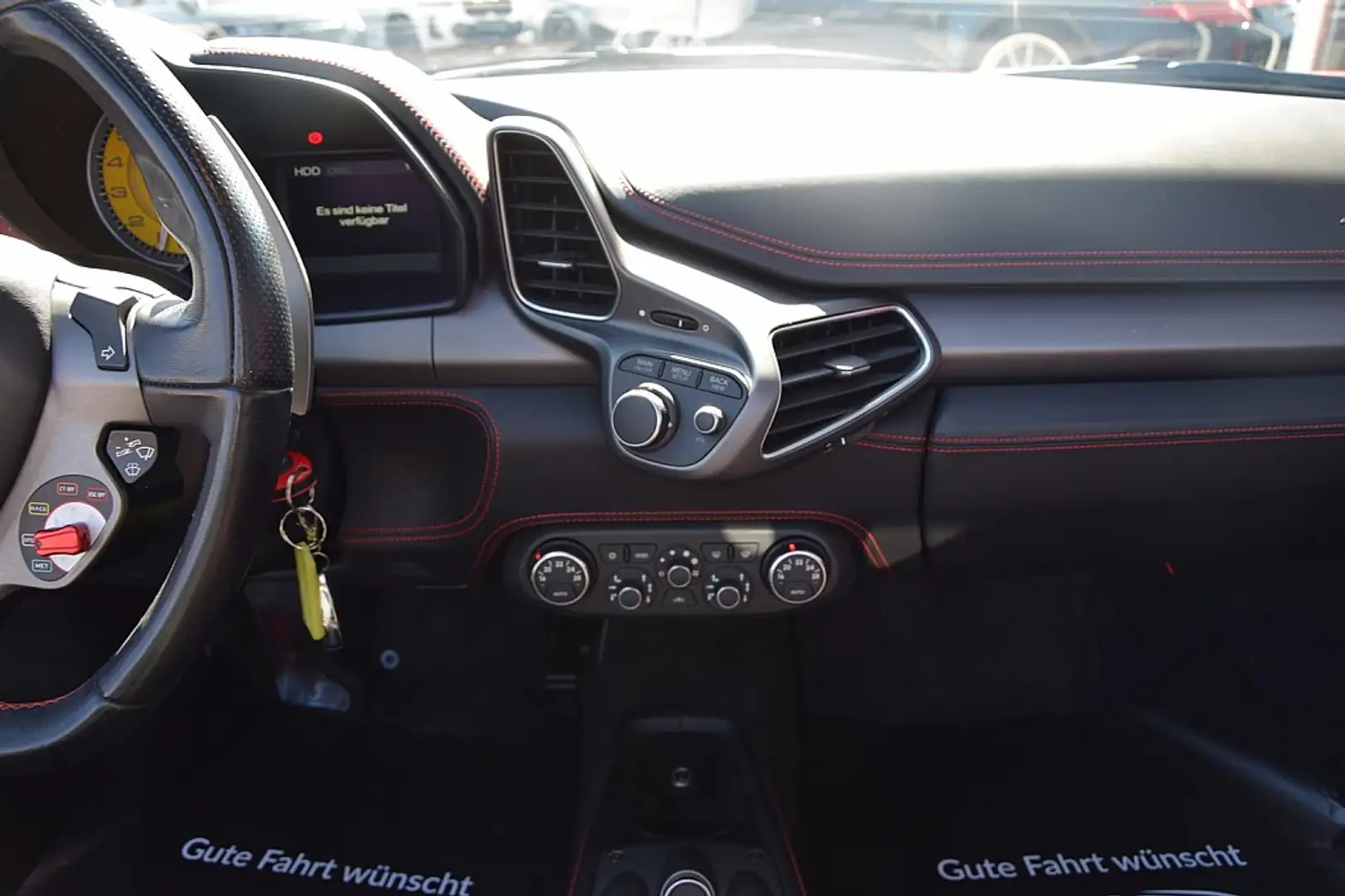 Vehicle image, number 8