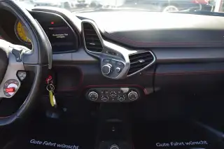 Vehicle image thumbnail, number 8