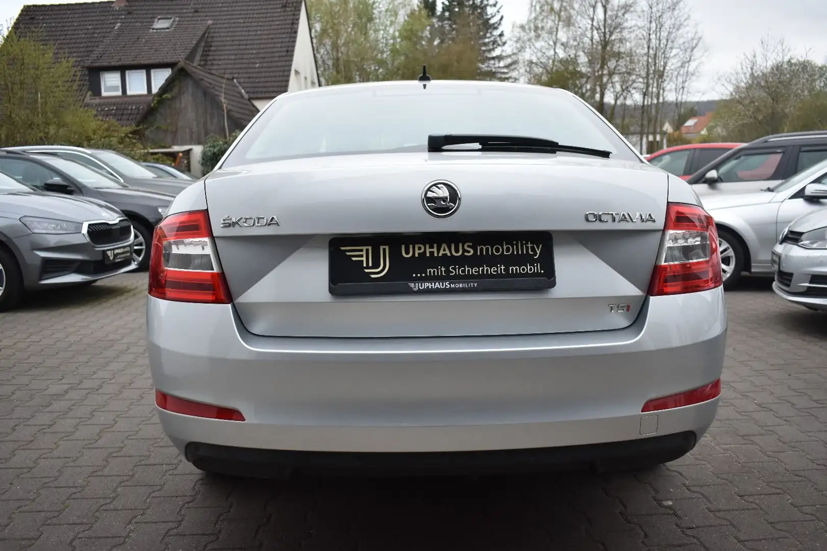 Vehicle image, number 5