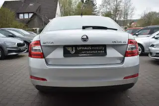 Vehicle image thumbnail, number 5