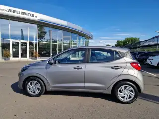 Vehicle image thumbnail, number 9