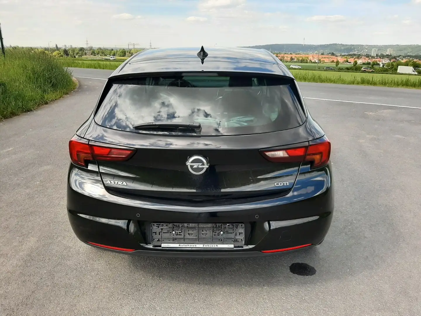 Vehicle image, number 5