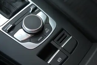 Vehicle image thumbnail, number 14