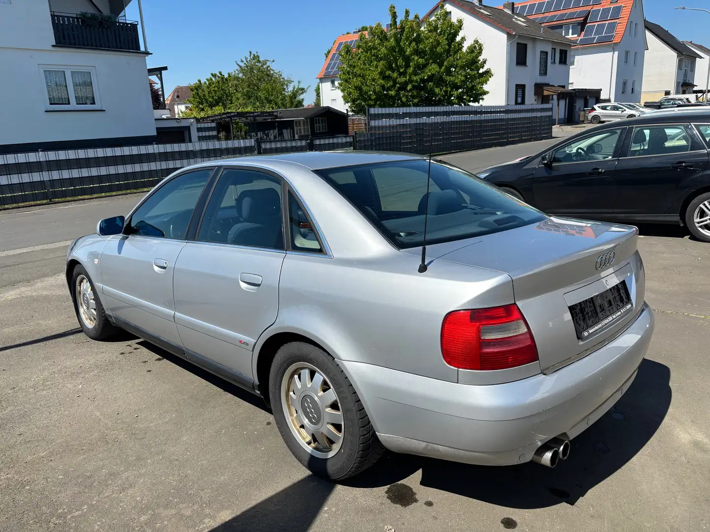 Vehicle image, number 6