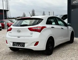 Vehicle image thumbnail, number 7