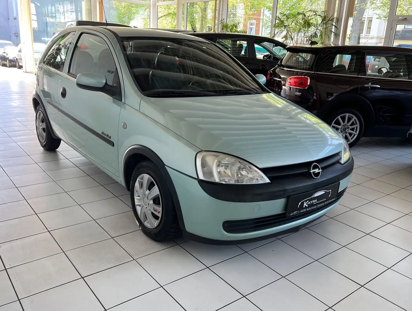 Vehicle image, number 2
