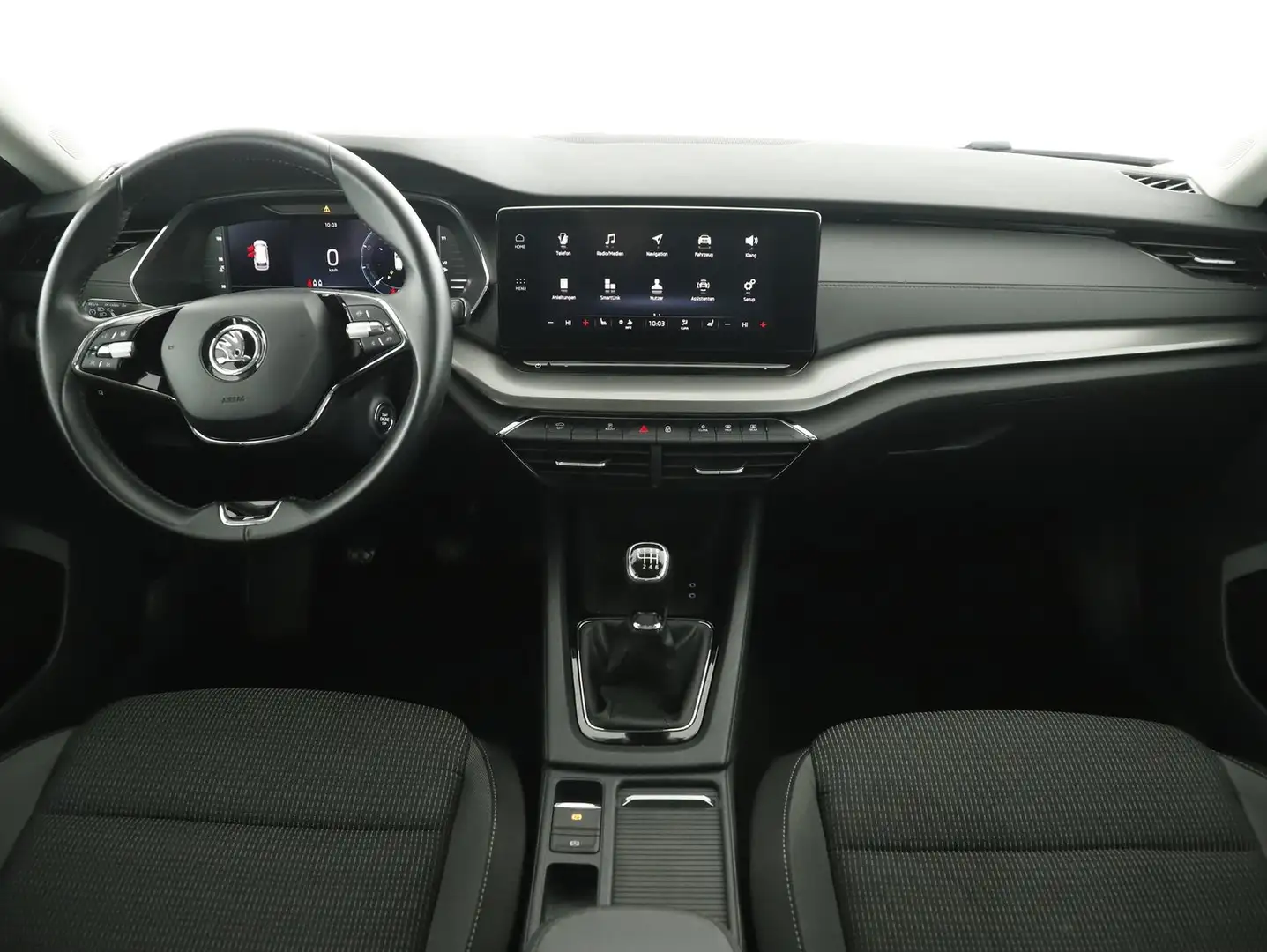 Vehicle image, number 4