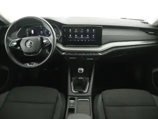 Vehicle image thumbnail, number 4