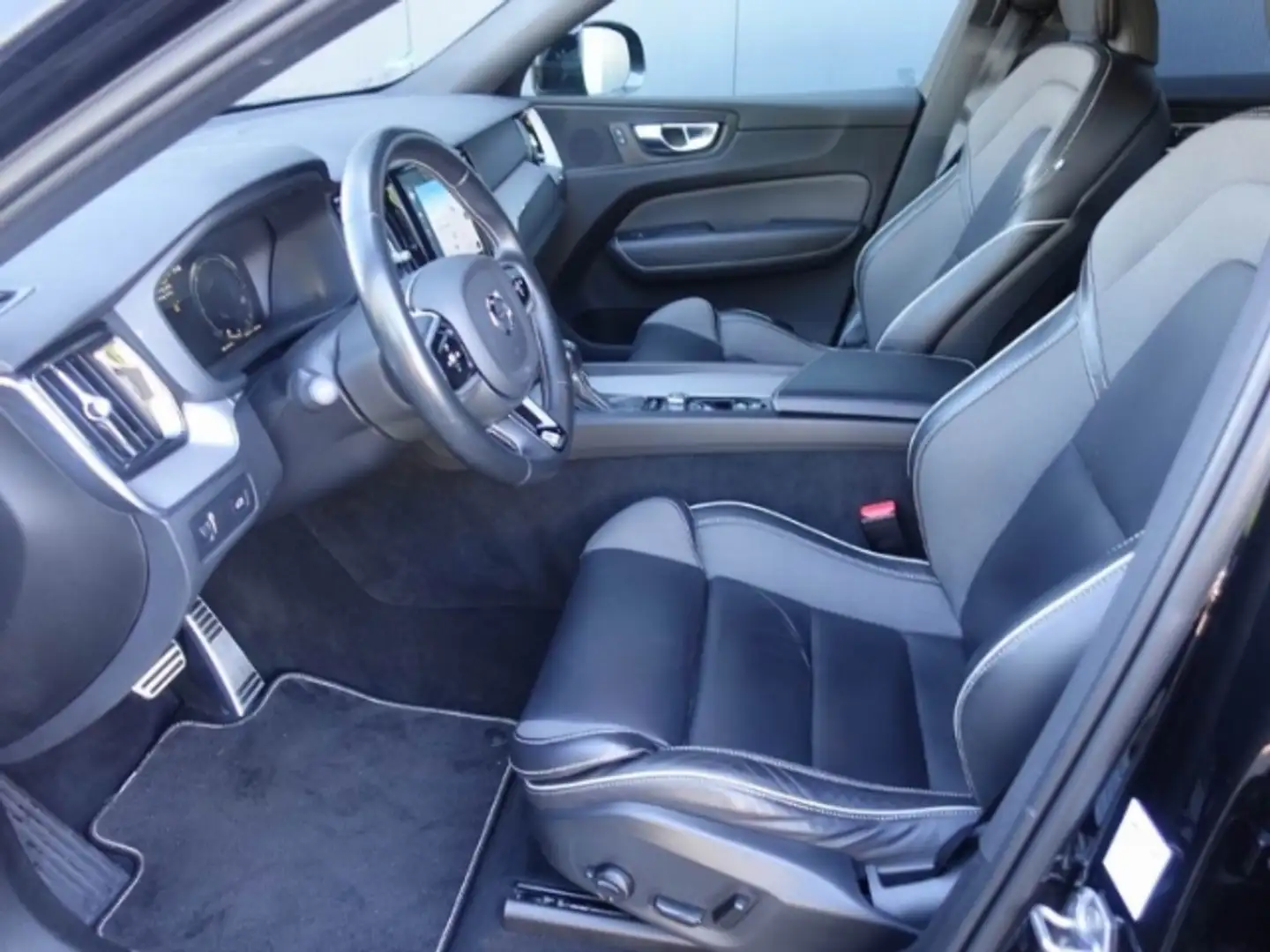 Vehicle image, number 3