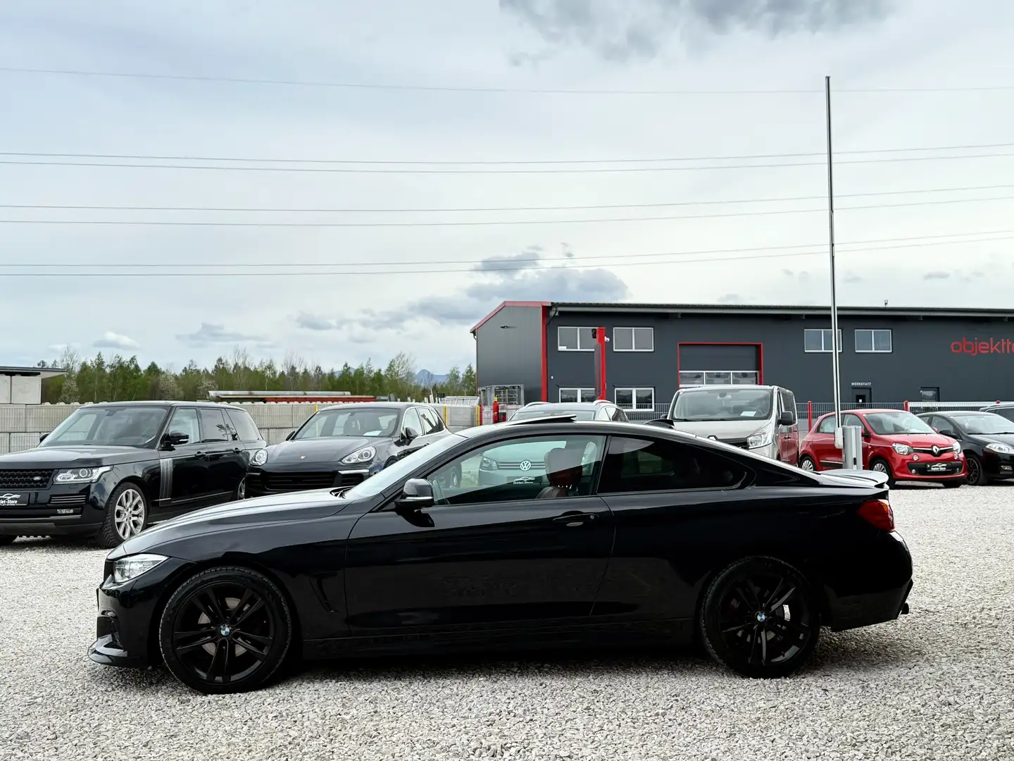 Vehicle image, number 4