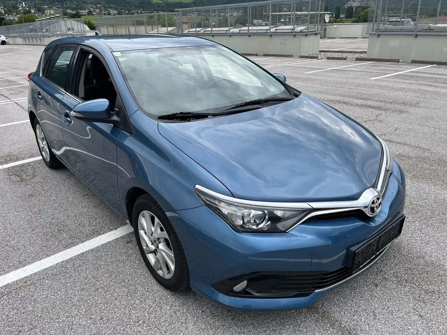Vehicle image, number 5