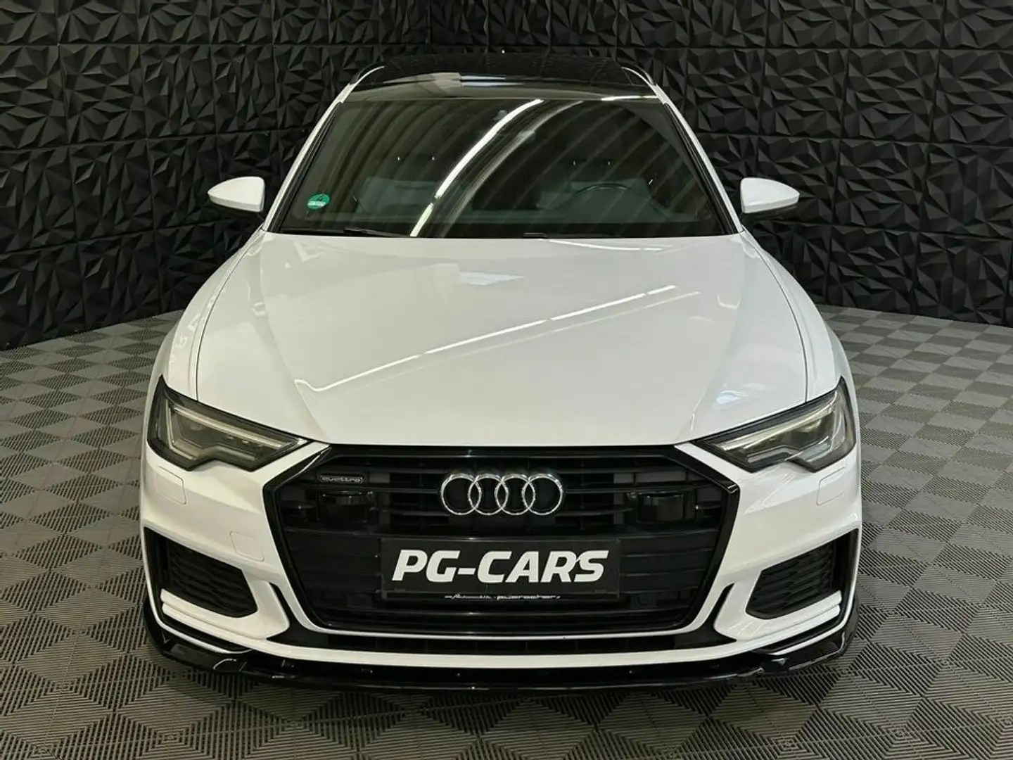 Vehicle image, number 3