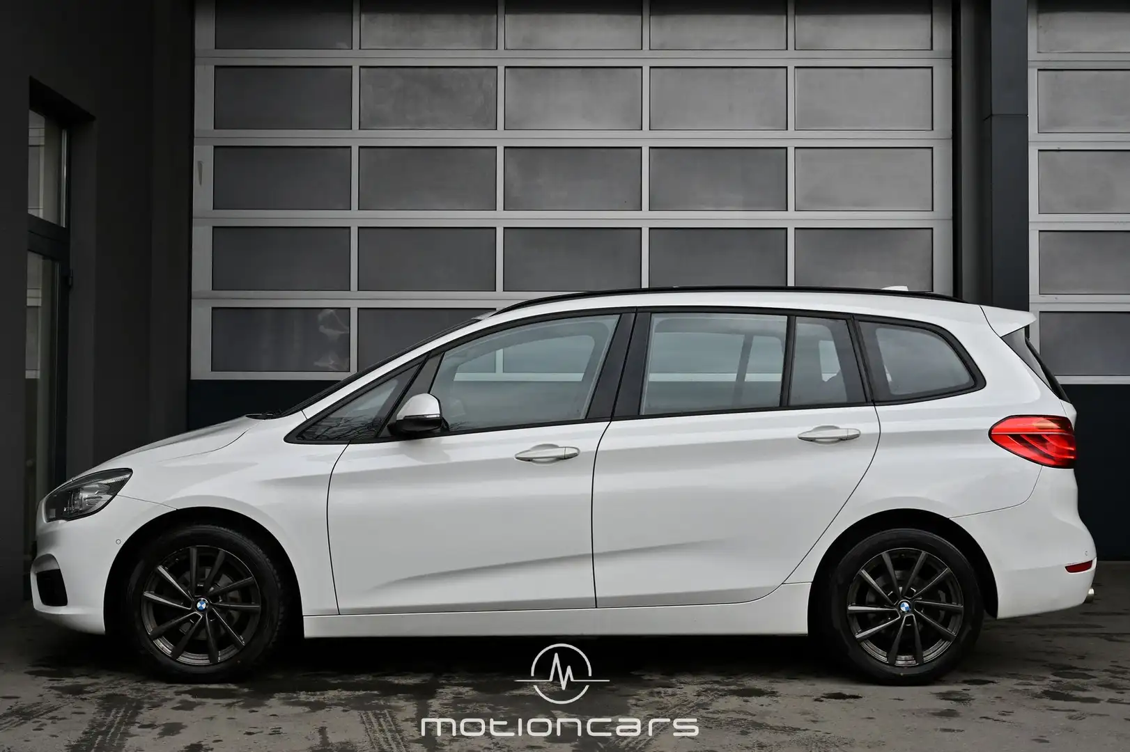 Vehicle image, number 6