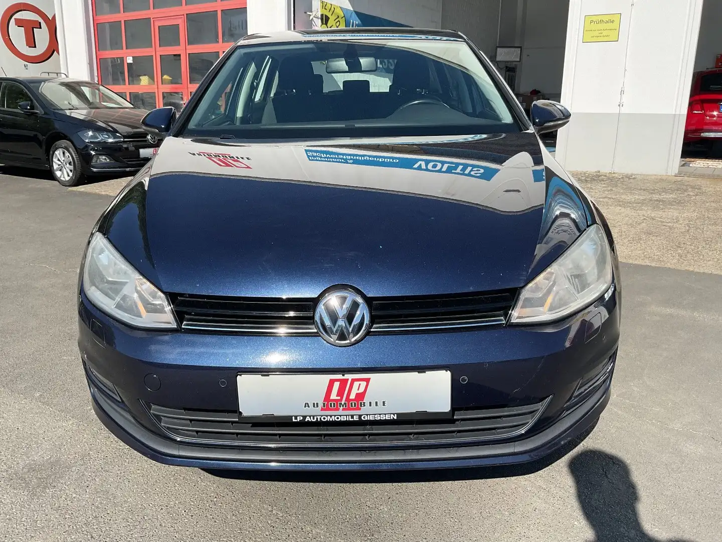 Vehicle image, number 2