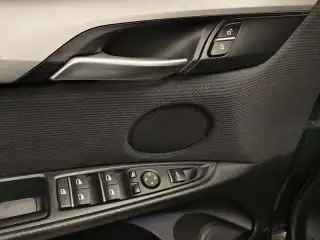 Vehicle image thumbnail, number 6