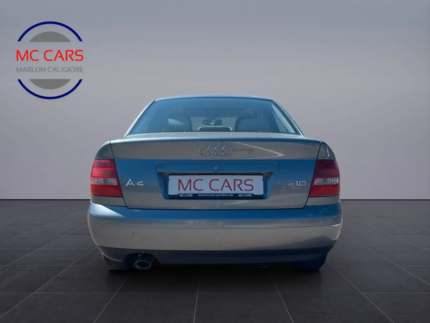Vehicle image, number 3