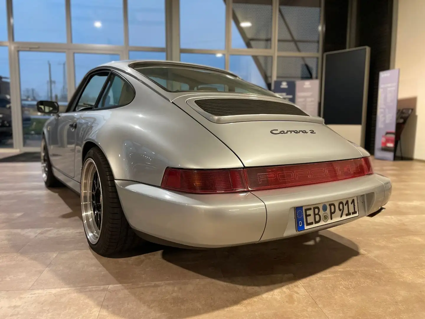 Vehicle image, number 7