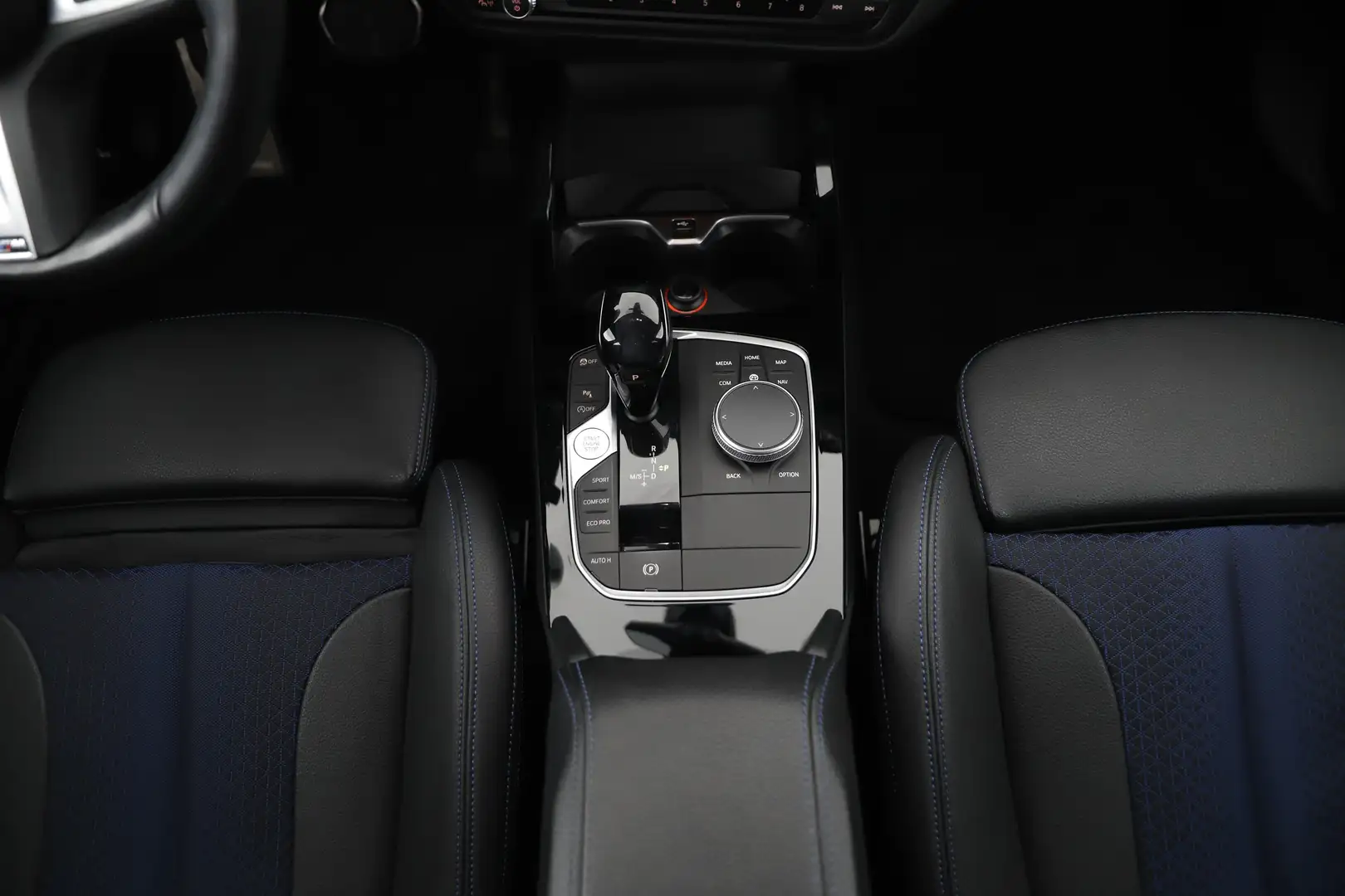 Vehicle image, number 14