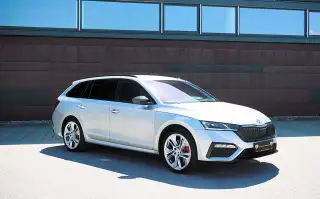 Vehicle image thumbnail, number 4
