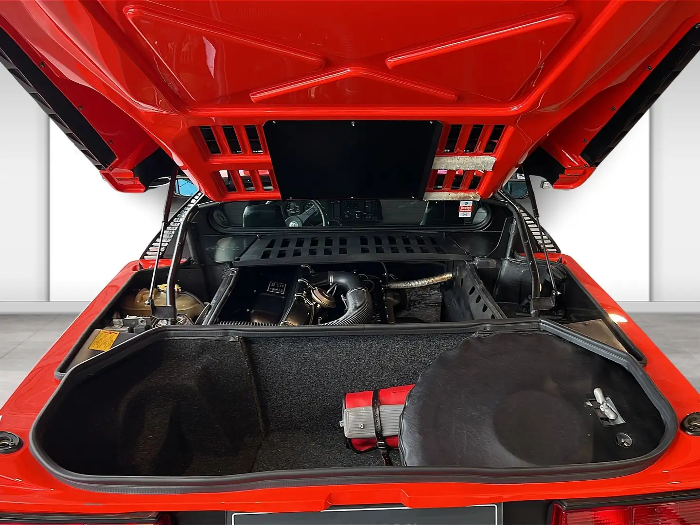 Vehicle image, number 9