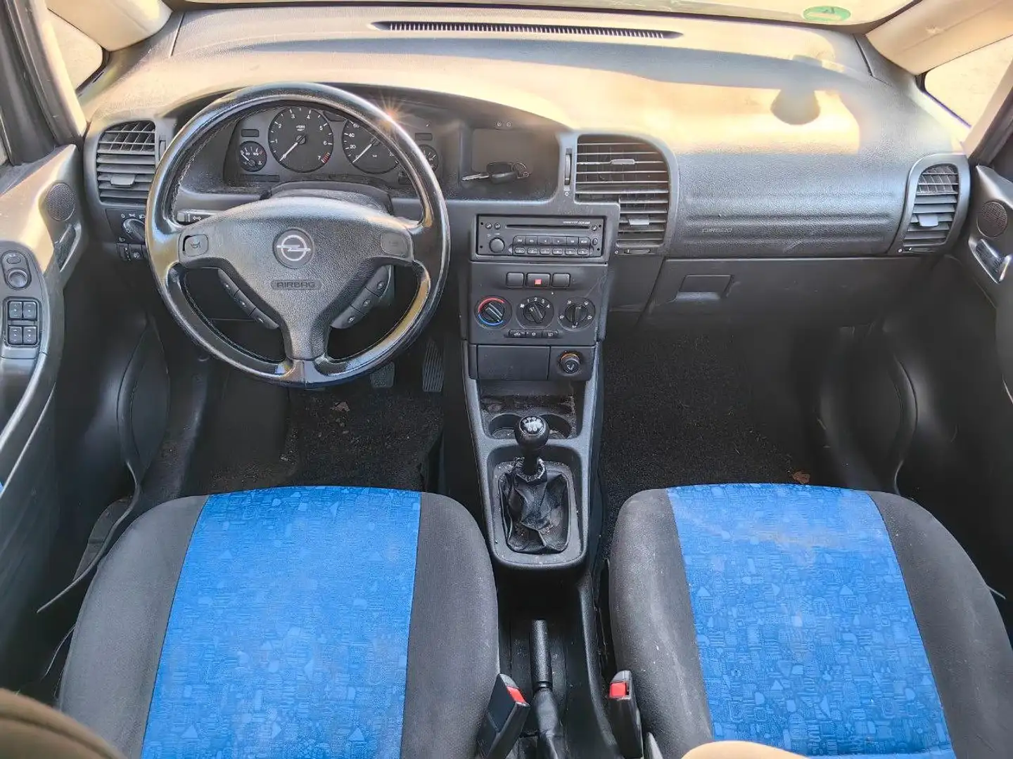 Vehicle image, number 3