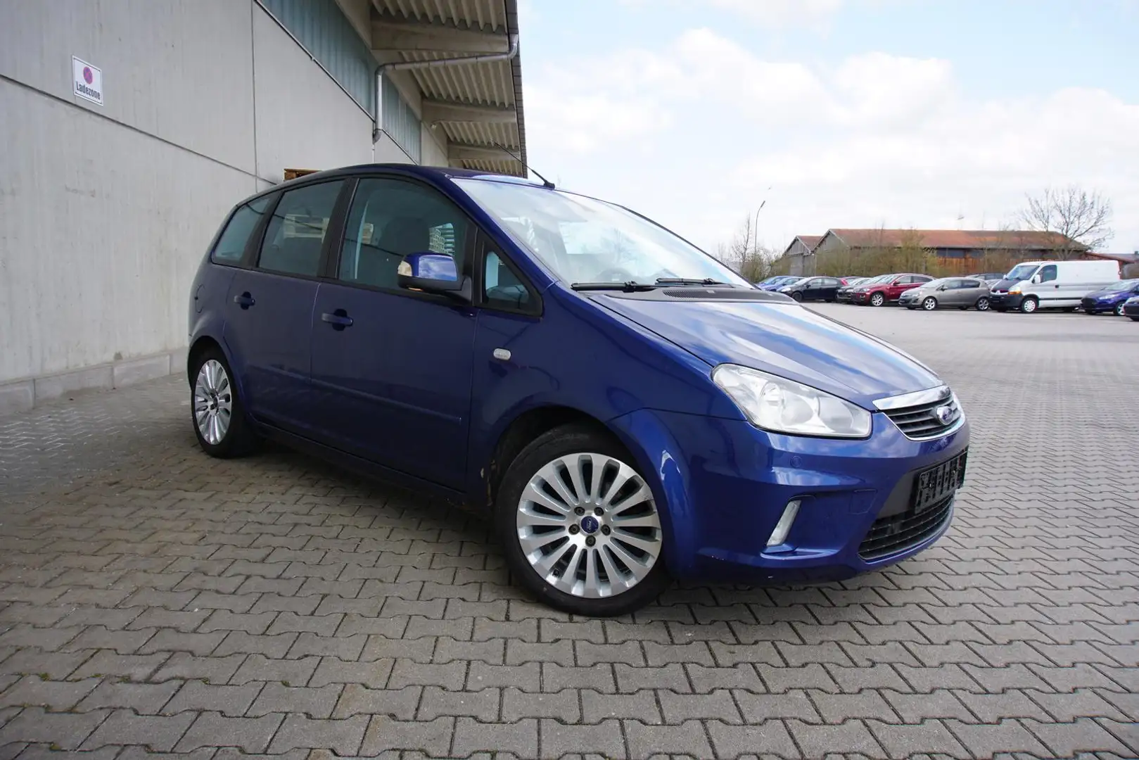 Vehicle image, number 7