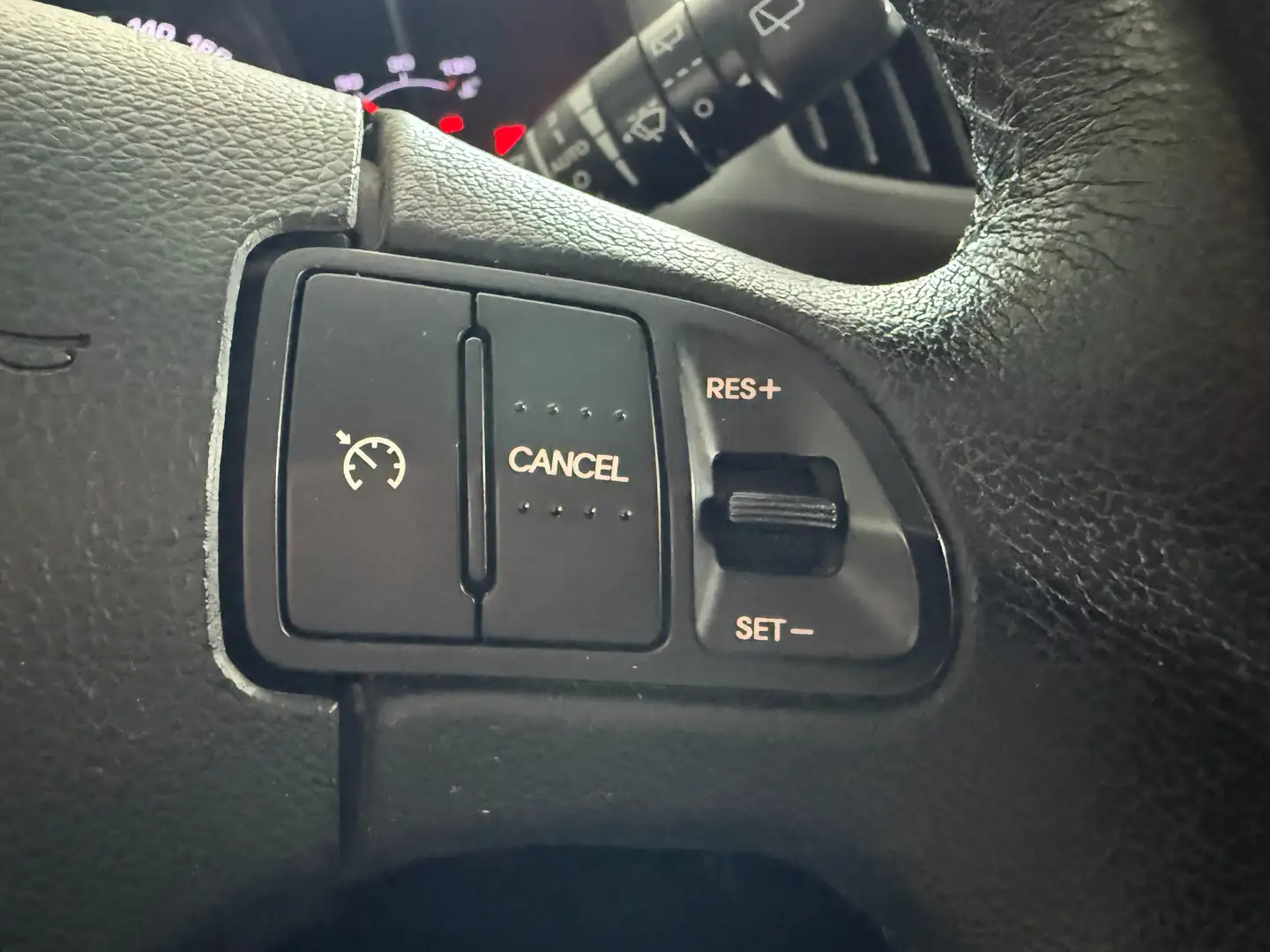 Vehicle image, number 8