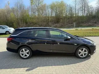 Vehicle image thumbnail, number 4