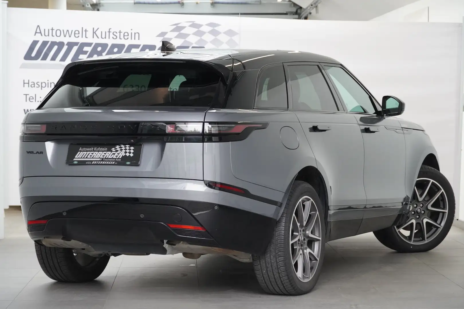 Vehicle image, number 8