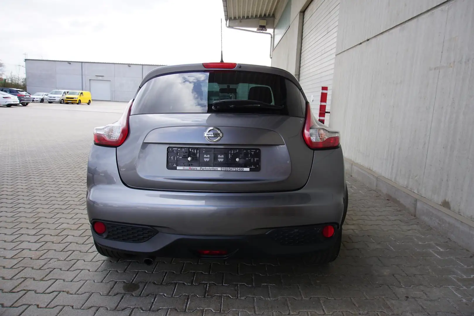Vehicle image, number 7