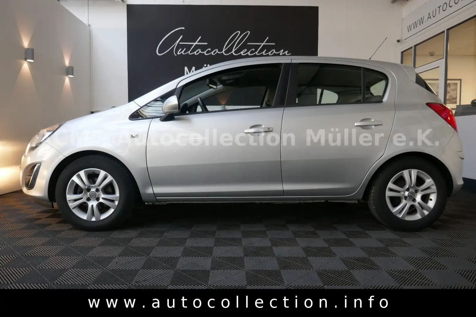 Vehicle image, number 2