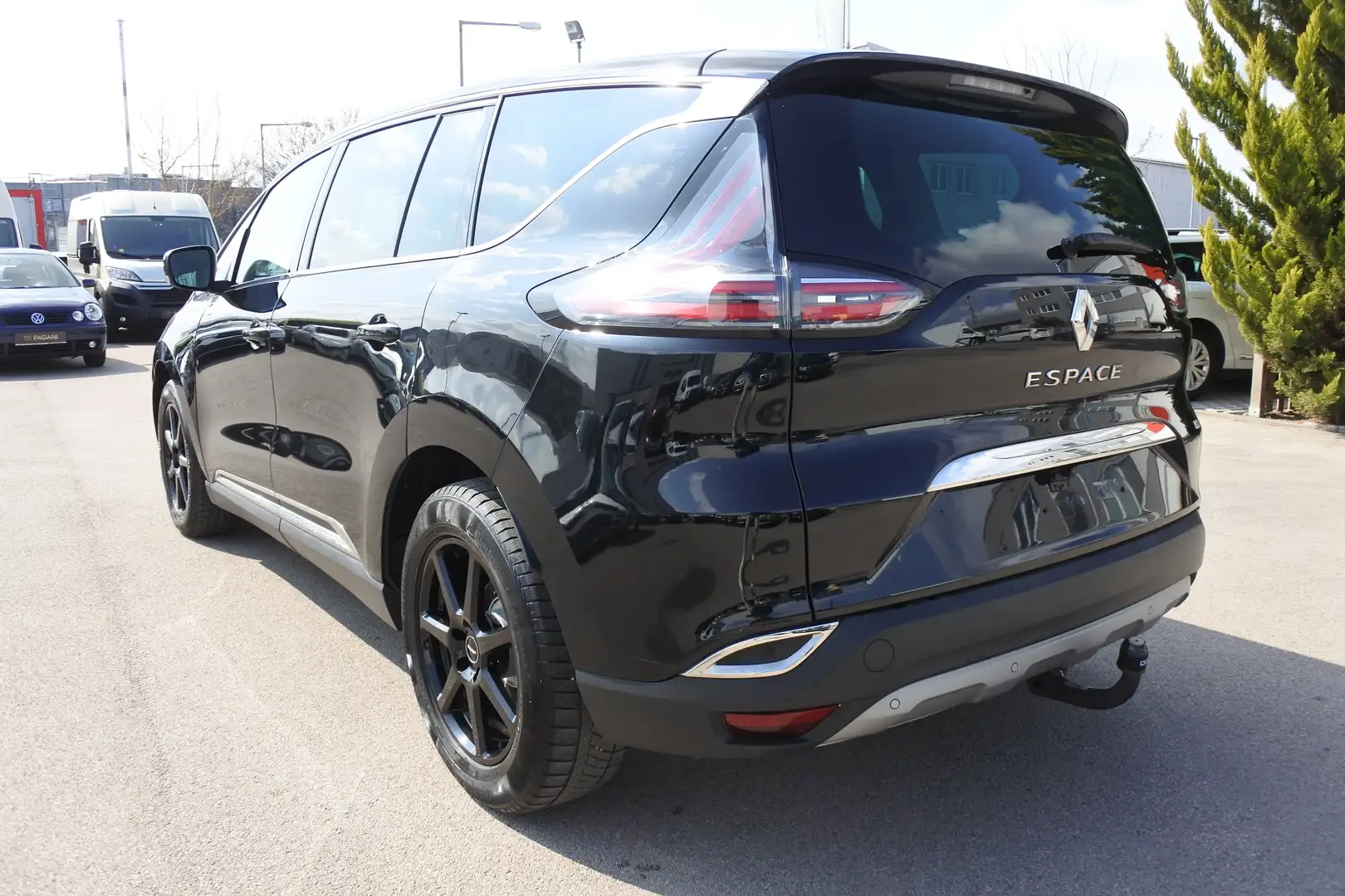 Vehicle image, number 8