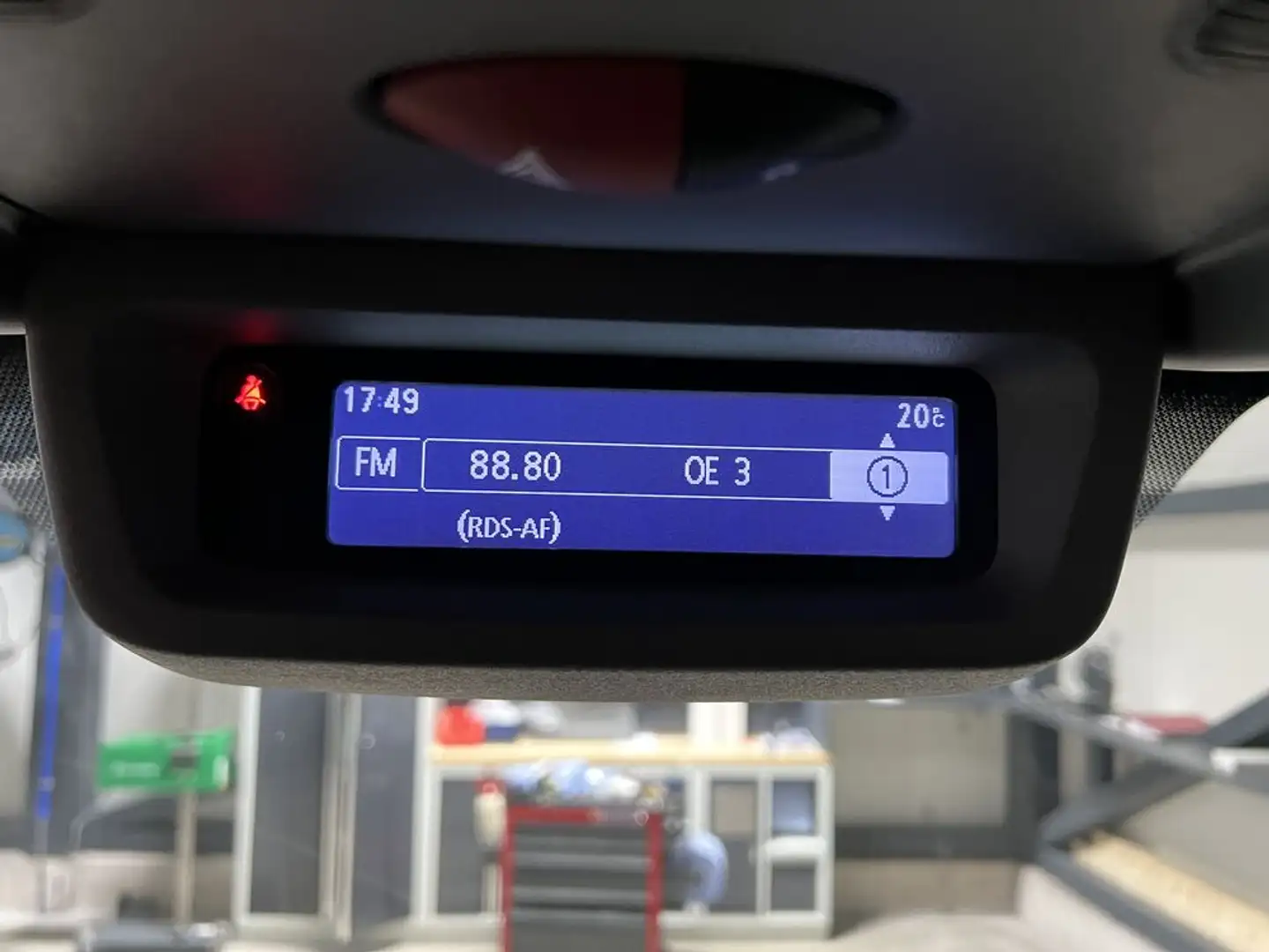 Vehicle image, number 14
