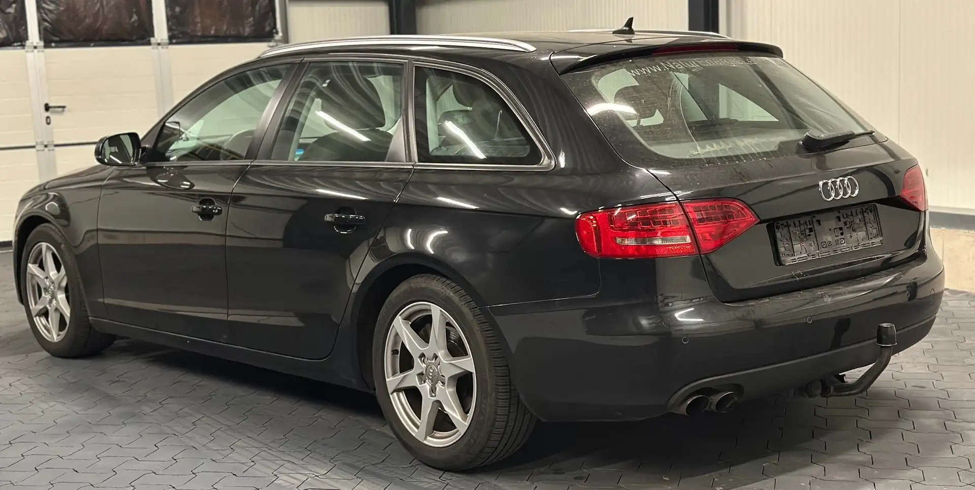 Vehicle image, number 3