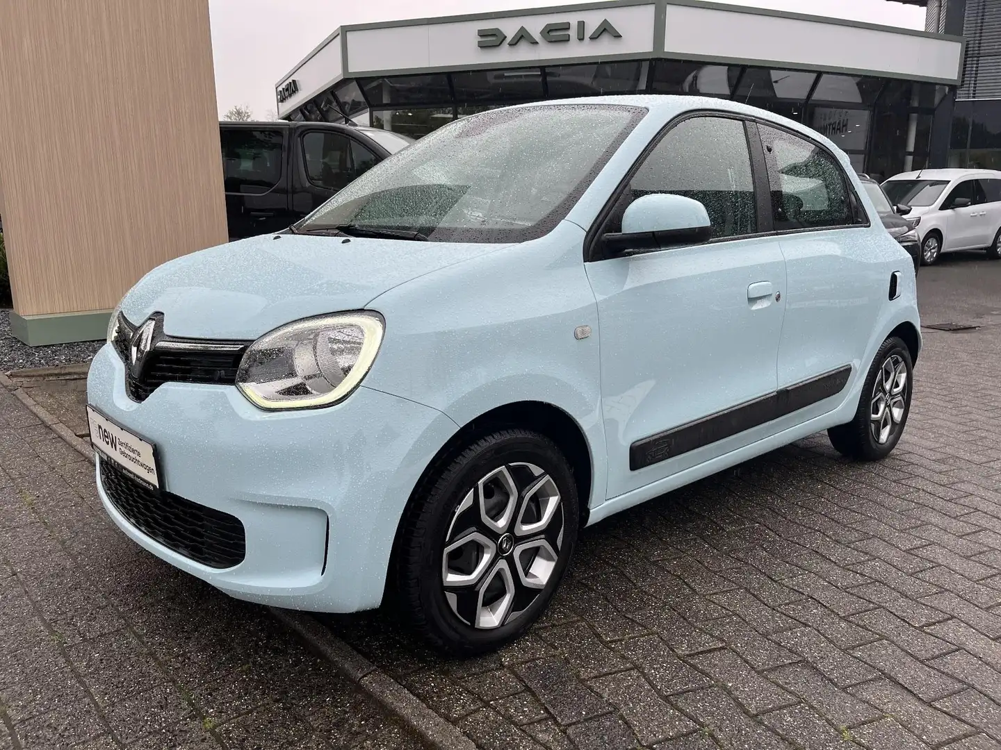 Vehicle image, number 3