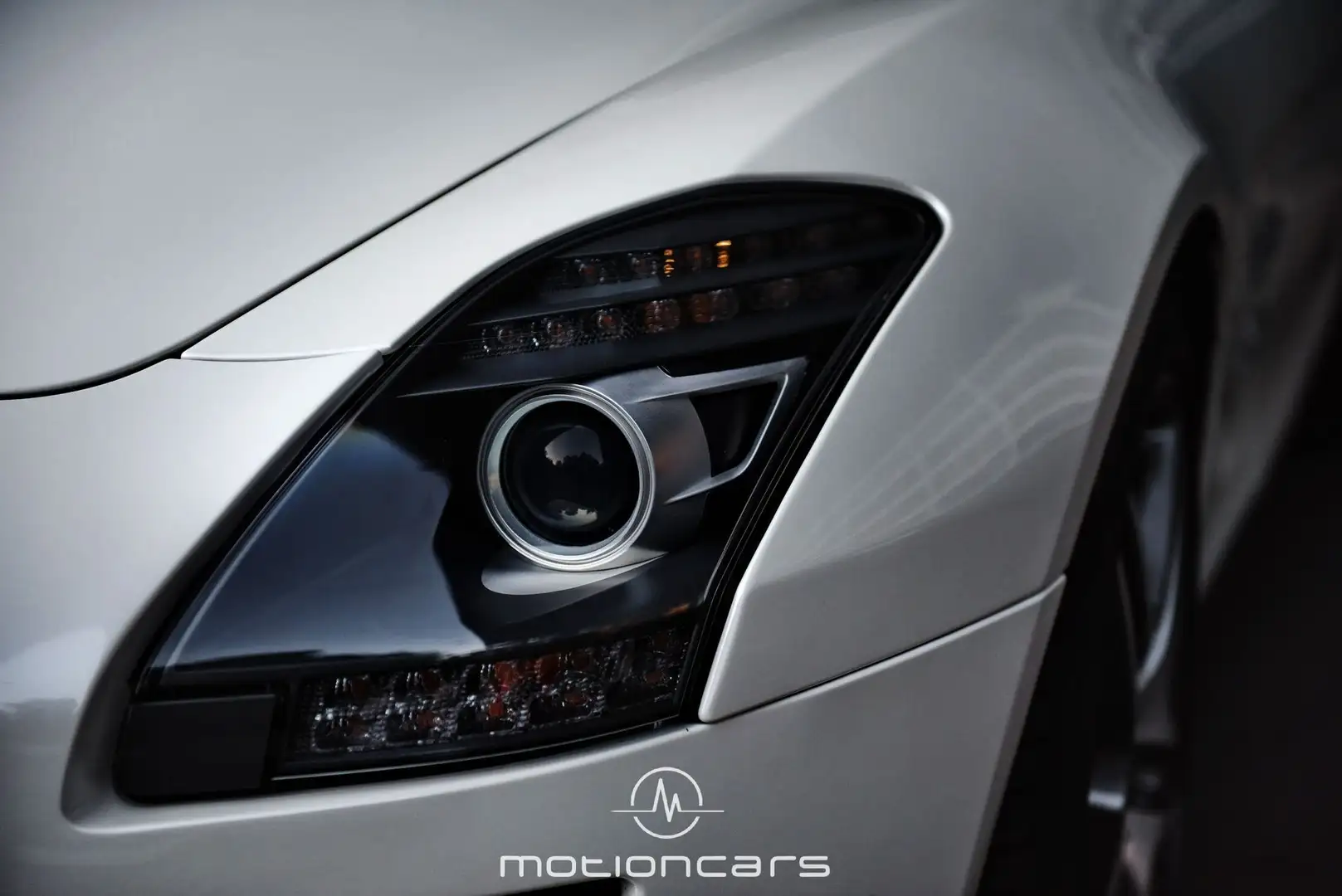 Vehicle image, number 16