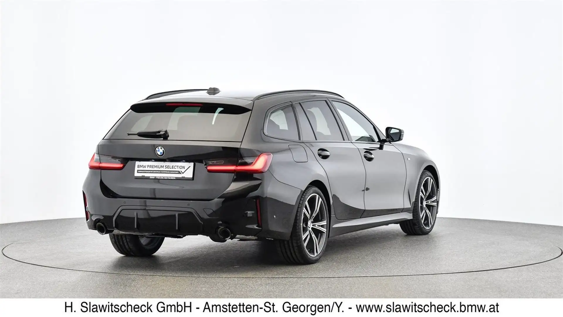 Vehicle image, number 3