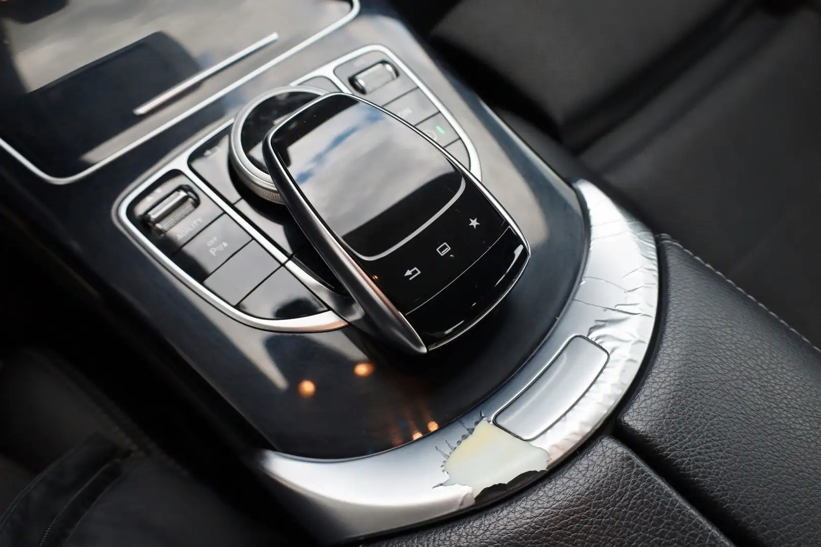 Vehicle image, number 16